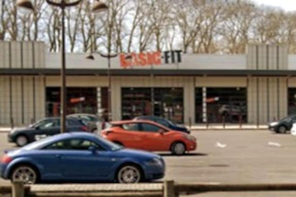 Apartament Logement Cosy - Proche Du Prado Bourges Zewnętrze zdjęcie